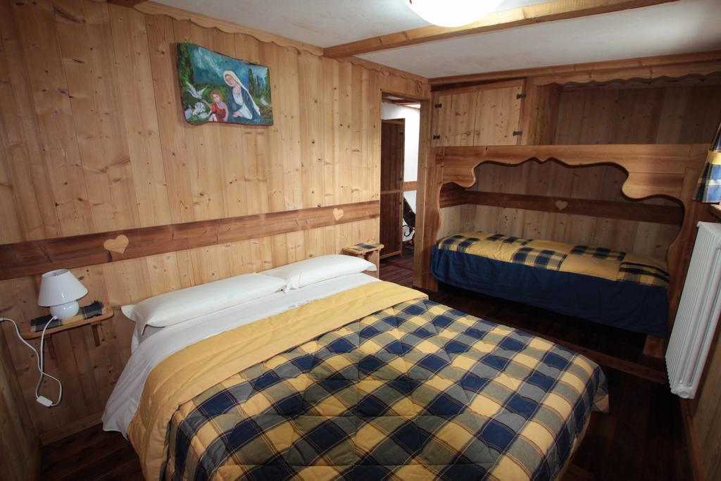 Chambres D'Hotes Les Fleurs Pila  Esterno foto